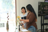 คณะศึกษาศาสตร์ มช. ชวนนักศึกษาฝึกใจให้อยู่กับปัจจุบัน ผ่านวิถีแห่งความงาม {Kohrinka} ศิลปะการจัดดอกไม้แบบญี่ปุ่น