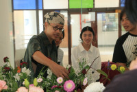 คณะศึกษาศาสตร์ มช. ชวนนักศึกษาฝึกใจให้อยู่กับปัจจุบัน ผ่านวิถีแห่งความงาม {Kohrinka} ศิลปะการจัดดอกไม้แบบญี่ปุ่น