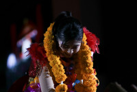 งานลูกทุ่ง 56 ม่านทองละอองราตรี