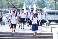 งานลูกทุ่ง 56 ม่านทองละอองราตรี