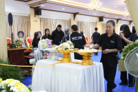 บำเพ็ญกุศลศพ คุณพ่ออิ่นคำ