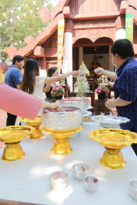 สรงน้ำพระ 2569