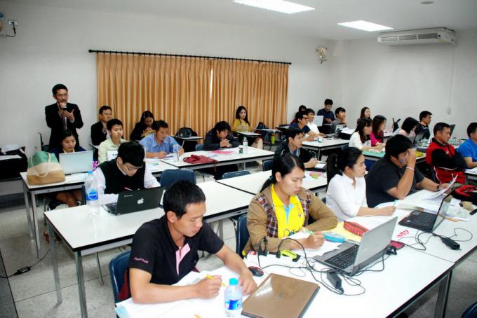  หน่วยบริการวิชาการ คณะศึกษาศาสตร์ มช. รับการประเมินสภาพจริงในการจัดฝึกอบรมมาตรฐานวิชาชีพครูของครุสภา 9 มาตรฐาน ปีการศึกษา 2558 