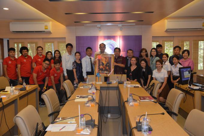 ผู้บริหาร คณาจารย์และนักศึกษา ภาควิชาอาชีวศึกษาฯ ให้การต้อนรับ คณาจารย์และนักศึกษา มหาวิทยาลัยราชภัฏพิบูลสงคราม พิษณุโลก เข้าศึกษาพบปะดูงานแลกเปลี่ยน