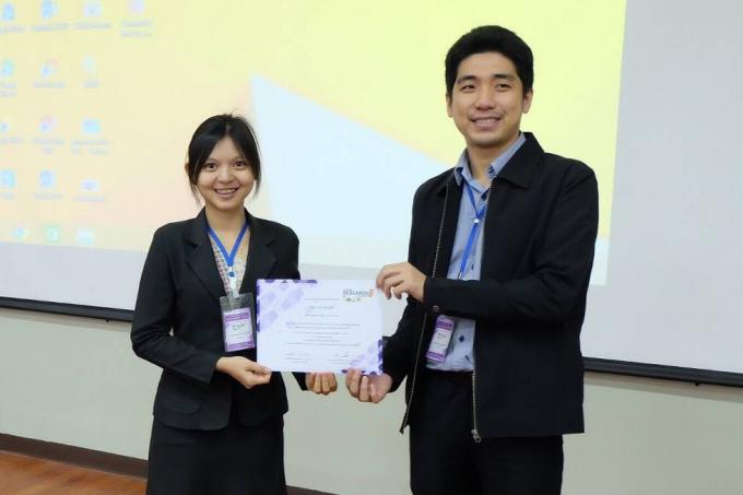 นักศึกษาสาขาวิชาคณิตศาสตรศึกษา ได้รับรางวัลชนะเลิศ จากการประชุมวิชาการ วิทยาศาสตร์วิจัย ครั้งที่ 8