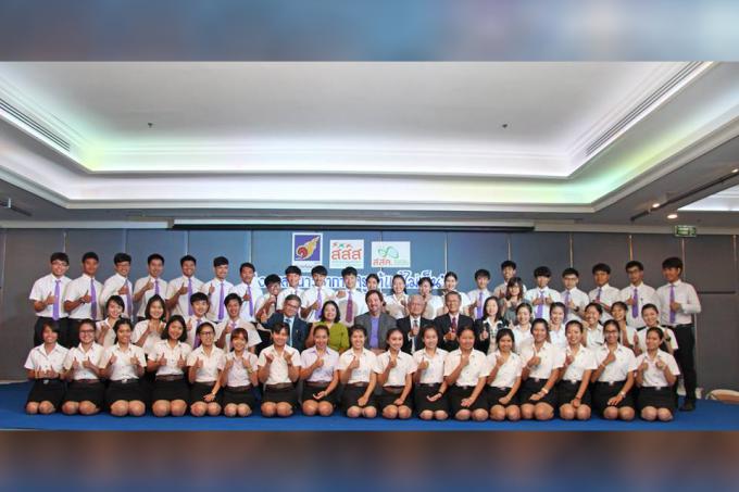 อาจารย์และนักศึกษาสาขาวิชาภาษาไทย ร่วมงานเสวนาวิชาการ ครูแท้แพ้ไม่เป็น