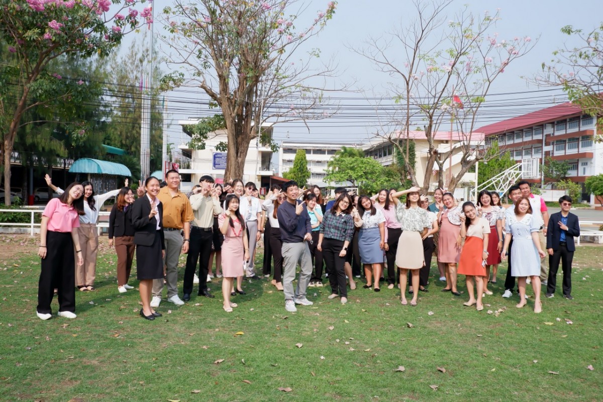 คณะศึกษาศาสตร์ มช. จัดกิจกรรมการพัฒนาครูในโครงการผลิตครูเพื่อพัฒนาท้องถิ่น ระยะการเข้าสู่วิชาชีพ รุ่นที่ 6 (บรรจุปี พ.ศ. 2564) จังหวัดแพร่และน่าน