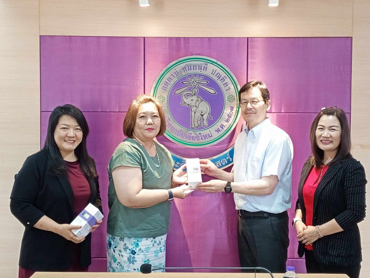 ผู้บริหารคณะศึกษาศาสตร์ ให้การต้อนรับ Asst.Prof.Takehiro Ono อาจารย์จาก Hokkaido University of Education ประเทศญี่ปุ่น เพื่อเก็บข้อมูลโครงการครูรัก(ษ์)ถิ่น