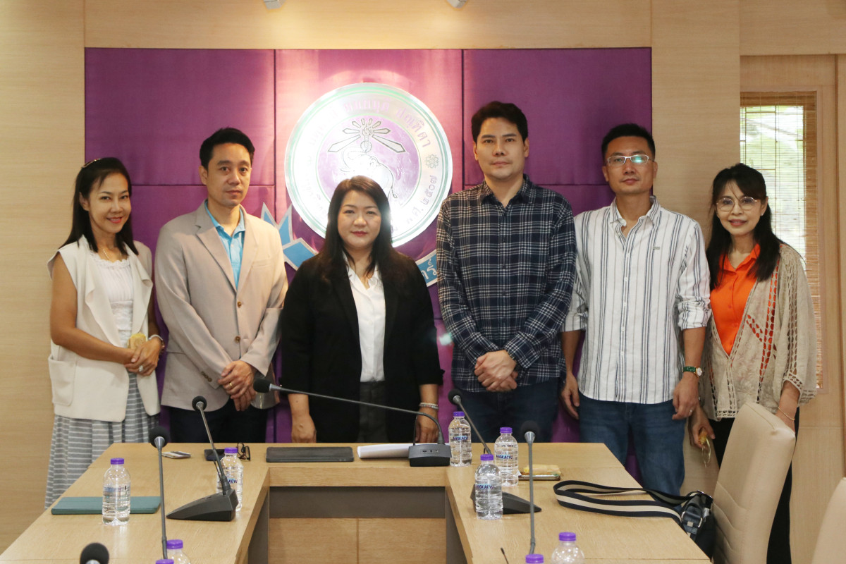 The executives of the Faculty of Education, Chiang Mai University, welcomed representatives from Xi'an Jinqiao Study Abroad Service Co., Ltd.