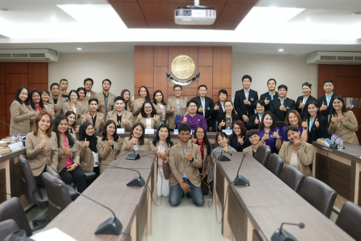 คณะศึกษาศาสตร์ มช. ให้การต้อนรับผู้บริหารและบุคลากรสายสนับสนุน คณะมนุษยศาสตร์และสังคมศาสตร์ มหาวิทยาลัยทักษิณ เข้าศึกษาดูงานด้าน EdPEx