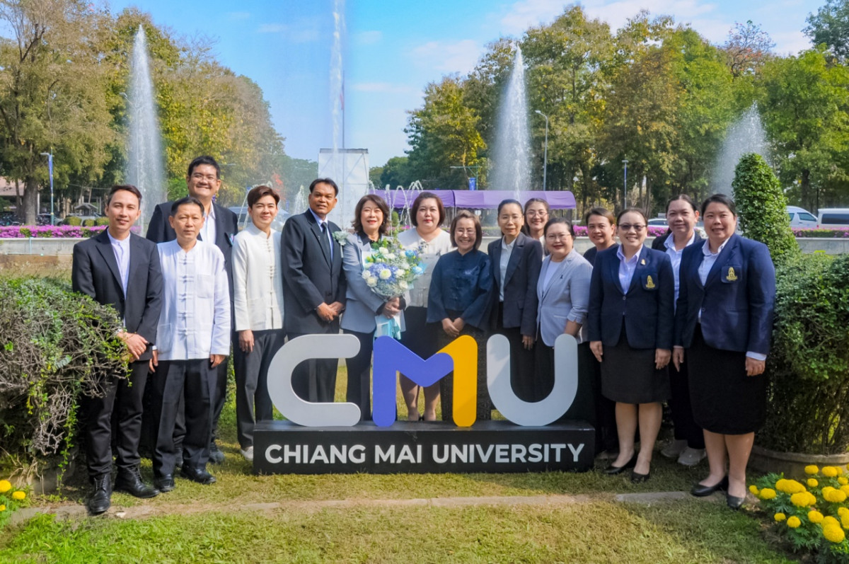 ผู้บริหารศึกษาศาสตร์ มช. ร่วมยินดี 2 คณาจารย์ รับรางวัลเชิดชูเกียรติในวันคล้ายวันสถาปนา มช. ครบรอบ 61 ปี