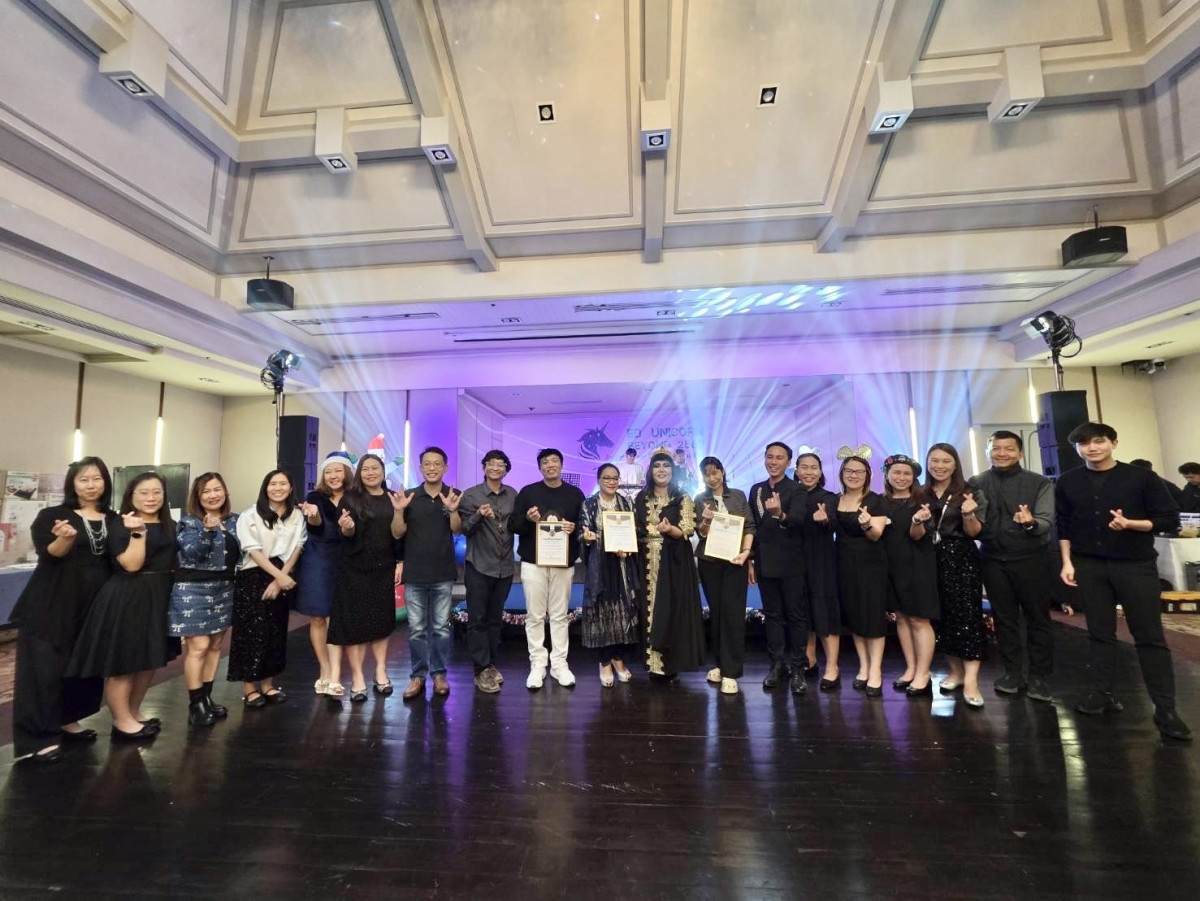 ขอแสดงความยินดีกับคณาจารย์ที่ได้รับรางวัล 