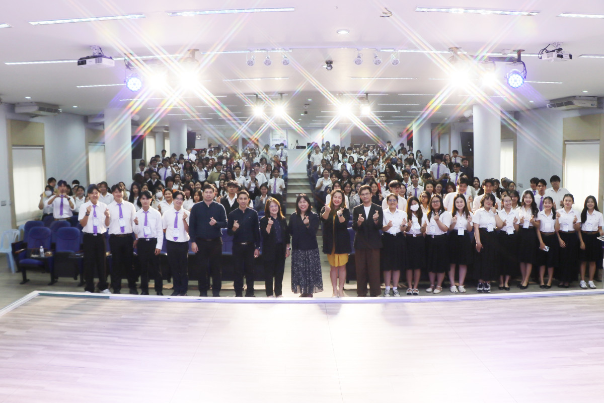 คณะศึกษาศาสตร์ มช. จัดสัมมนาเชิงวิชาการสร้างชุมชนการเรียนรู้ทางวิชาชีพ (PLC) นักศึกษาชั้นปีที่ 4 กระบวนวิชา 100391 ถอดบทเรียนและติดอาวุธกลยุทธ์สอนเด็ก Gen Alpha