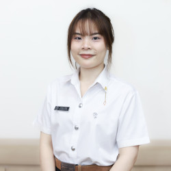 นางสาวชนกชนม์ แก้วต๊ะ