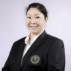 นางสาวเพชรรัตน งามพร้อมวงษ์