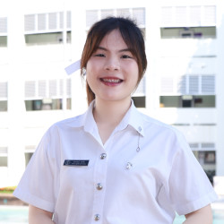 นางสาวชนกชนม์ แก้วต๊ะ